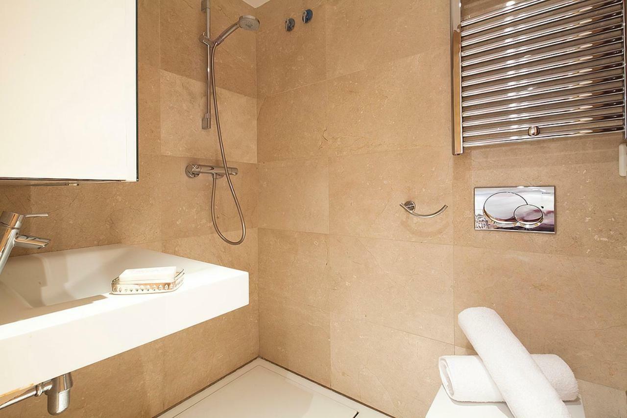 My Space Barcelona Pool Garden Apartments Ngoại thất bức ảnh